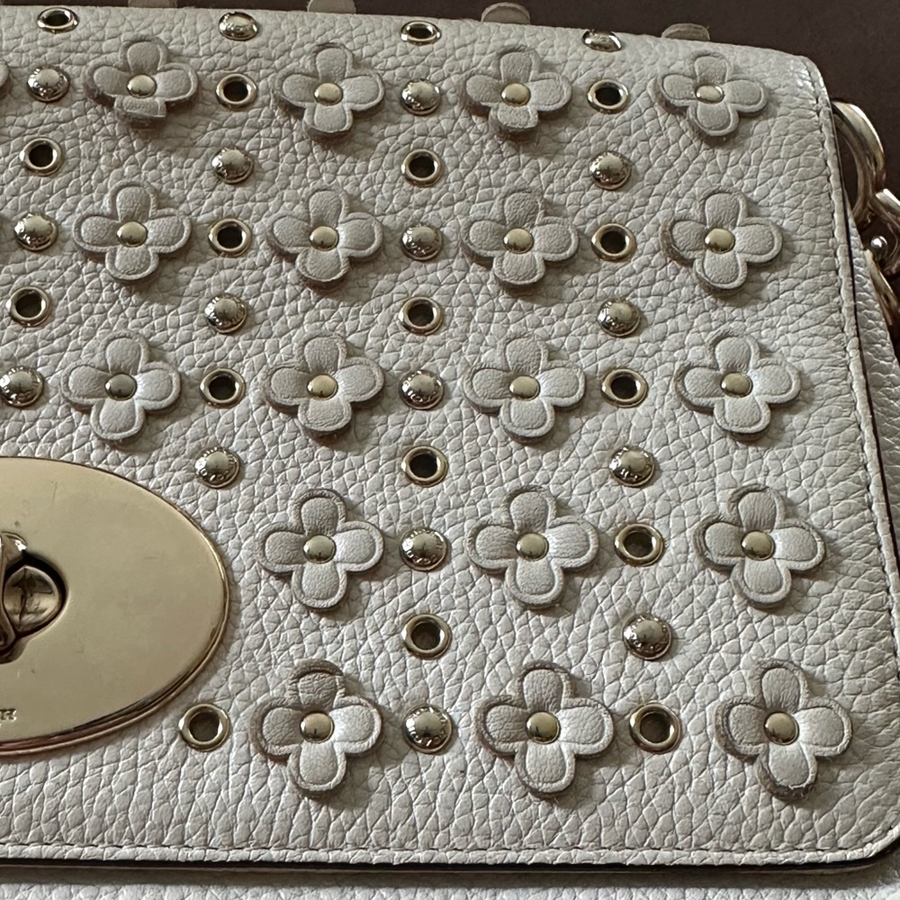 Coach Crosstown Crossbody in Floral Rivets Leather - Picture 4 of 9